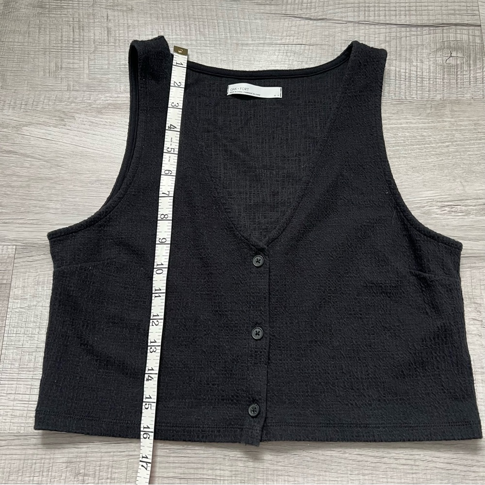 OAK + FORT BUTTON FRONT VEST TANK Gauzy XS Black - Picture 10 of 11